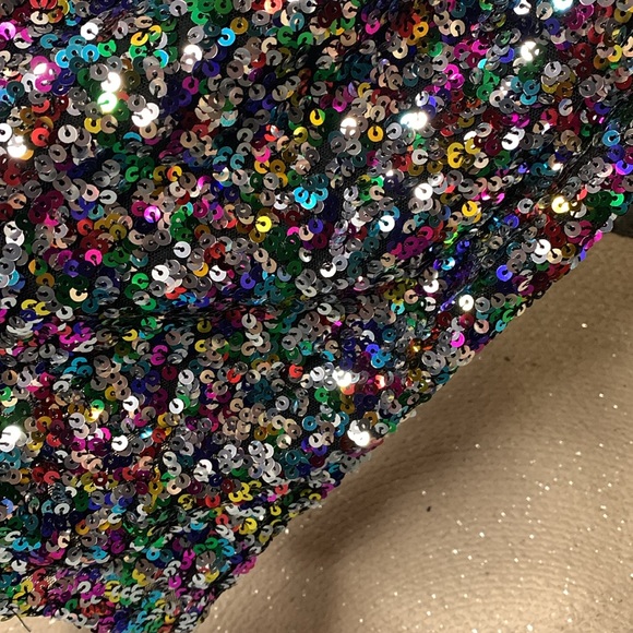 *SOLD* Women’s Hutch Sequin Bow Jumpsuit by Anthropologie size 2 - Picture 7 of 10